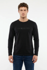 Casual Men’s Long-Sleeve Top